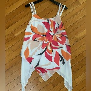 Ladies summer fun dress top! SUPER cute.  Wore on cruise and got lots of complim